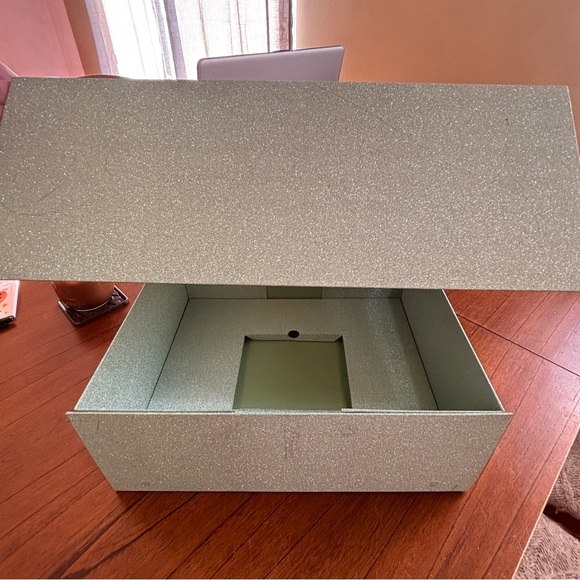 Taylor Swift TLOASG Teal Sparkle Sweater Collector Box (from Spotify Drop) - Picture 3 of 12